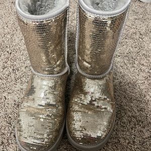 silver sparkly uggs